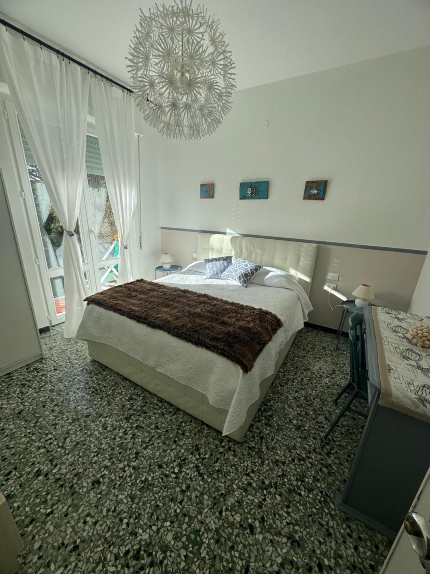 2-Bedroom Sunny Sea View With Balcony, La Casa Di Christine Monterosso al Mare Buitenkant foto